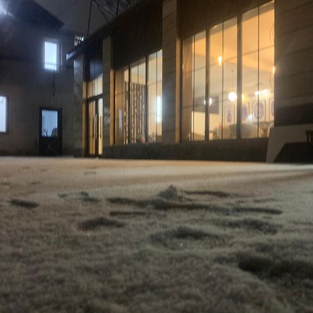 Hotel Maruna Sevan Bagian luar foto