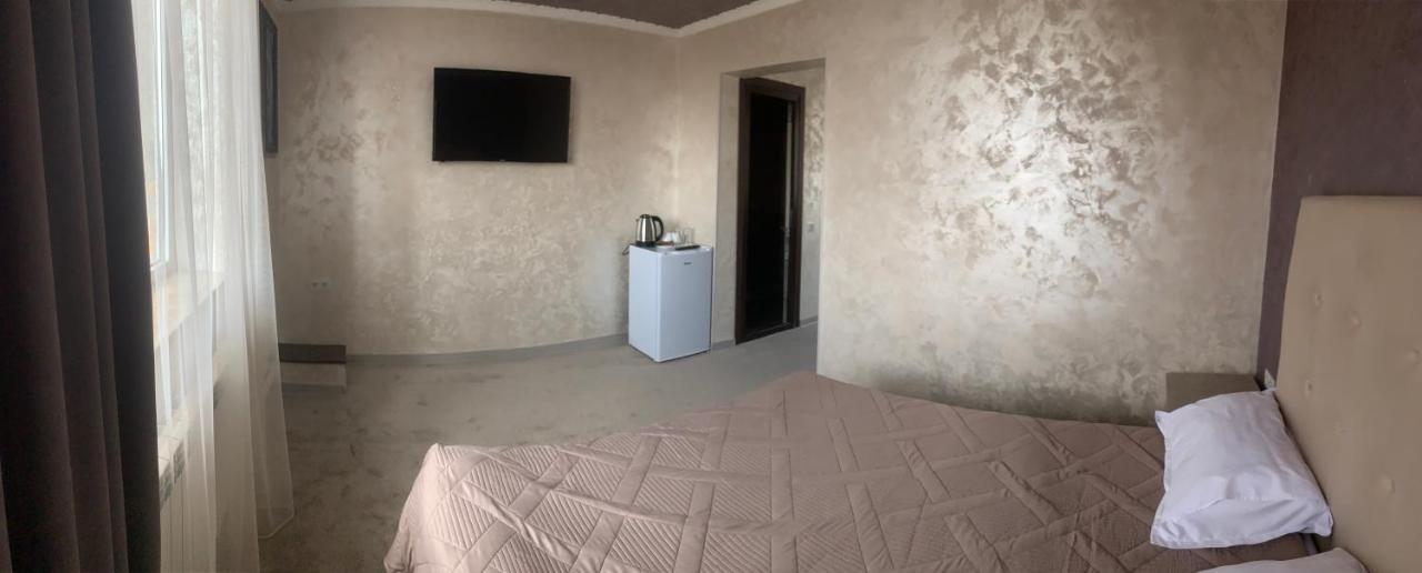 Hotel Maruna Sevan Bagian luar foto