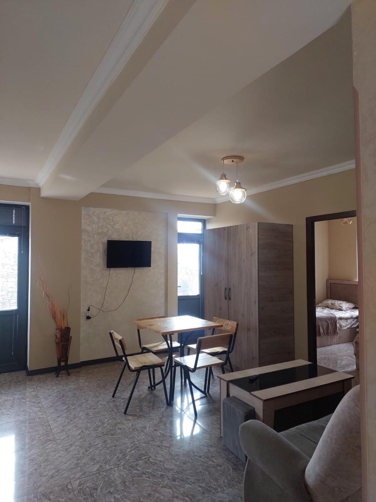Hotel Maruna Sevan Bagian luar foto