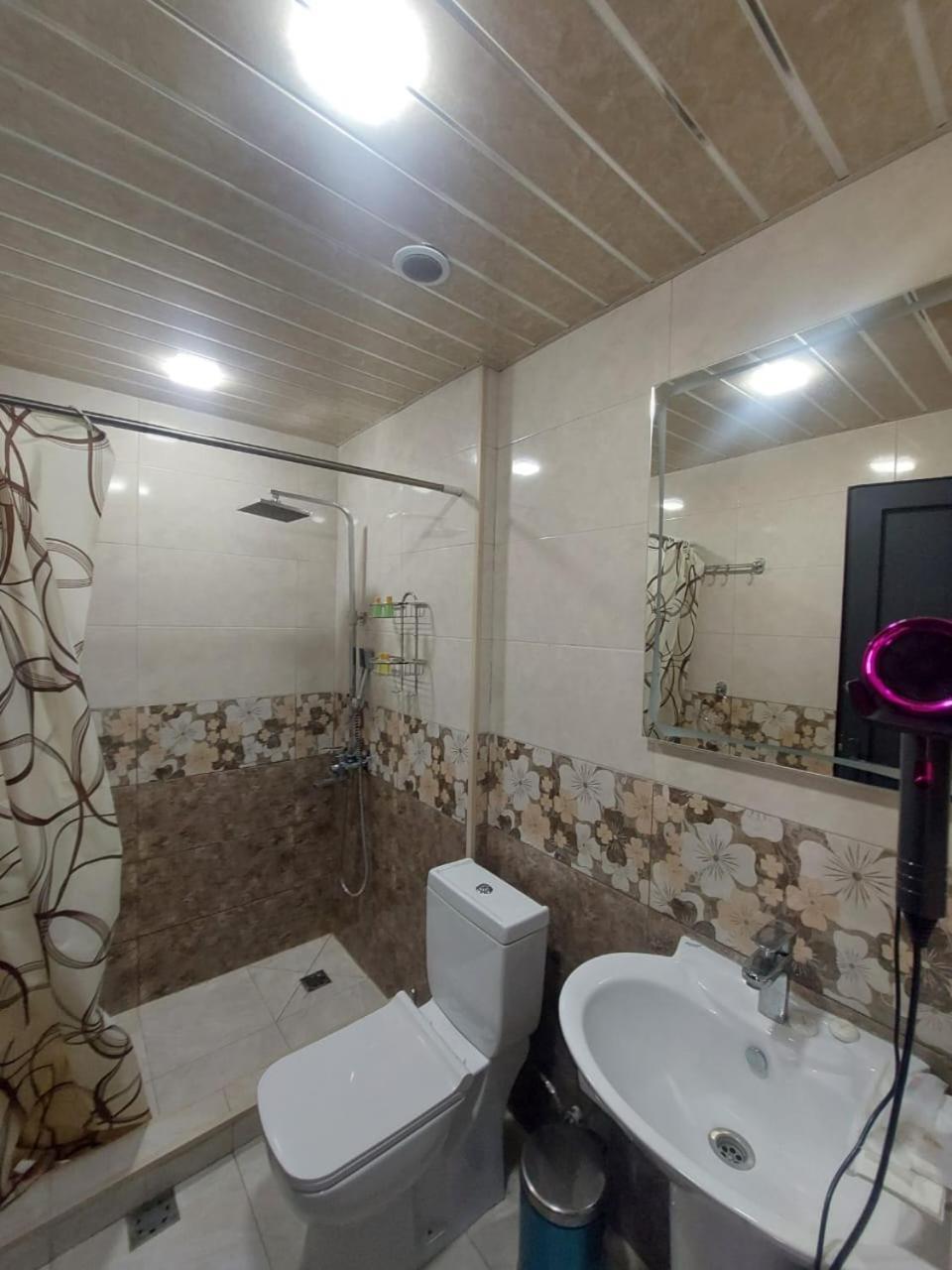 Hotel Maruna Sevan Bagian luar foto