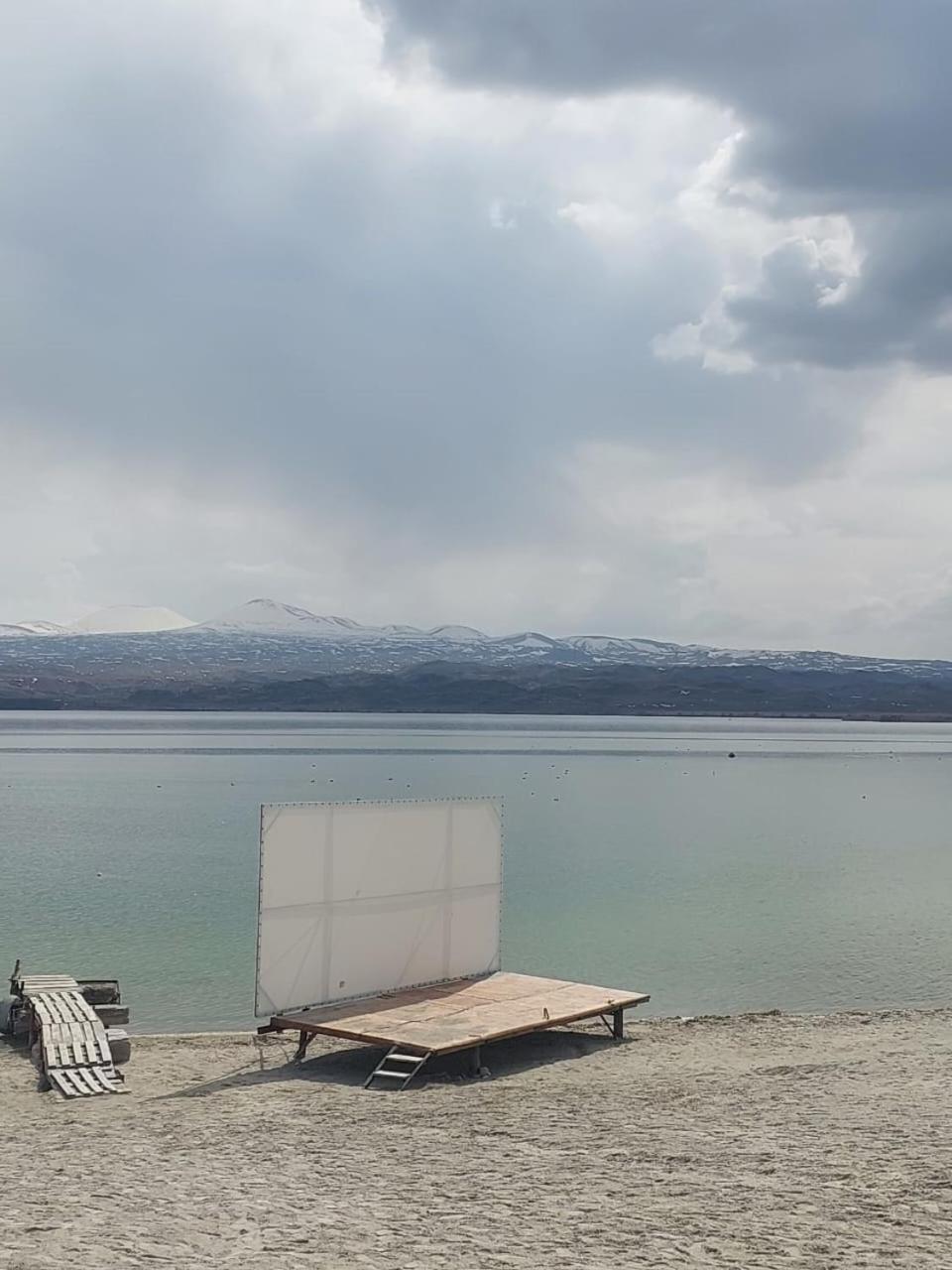 Hotel Maruna Sevan Bagian luar foto
